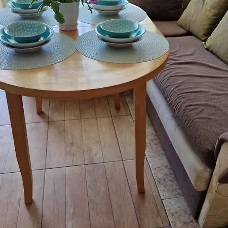 Aпартамент с две спални, кухня и хол Appartement *