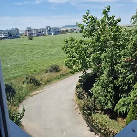 Aпартамент с две спални, кухня и хол Appartement